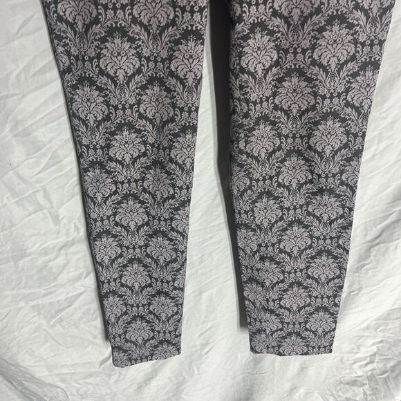 J. McLaughlin Tapestry Printed Black GrayCasual Pants Size 4 Stretch Pull On Zip - Picture 3 of 10